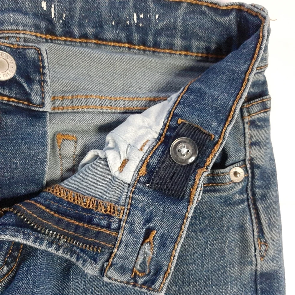 GAP Straight Leg Built-In Flex Blue Jeans